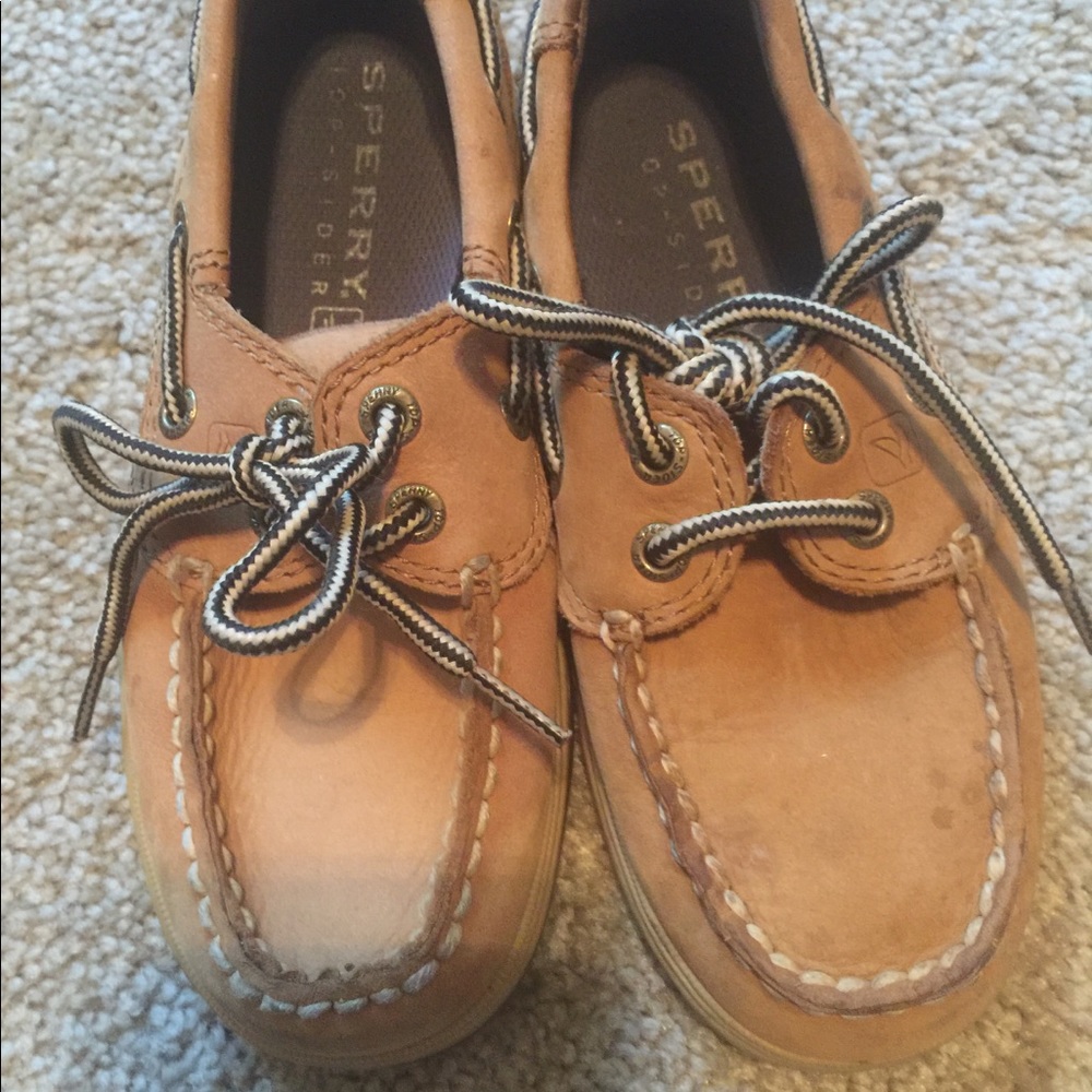 Little boys sperries.